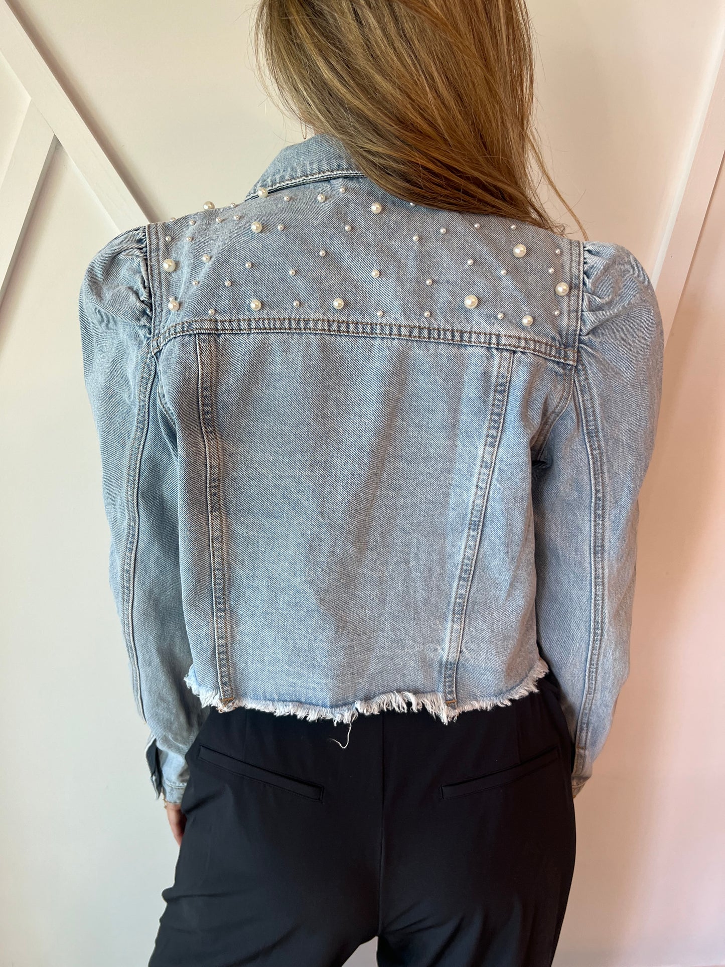 Pearl details denim jacket